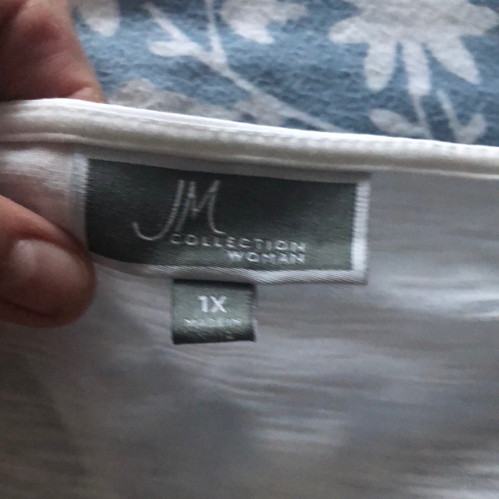 Preowned Crochet White Top 1x